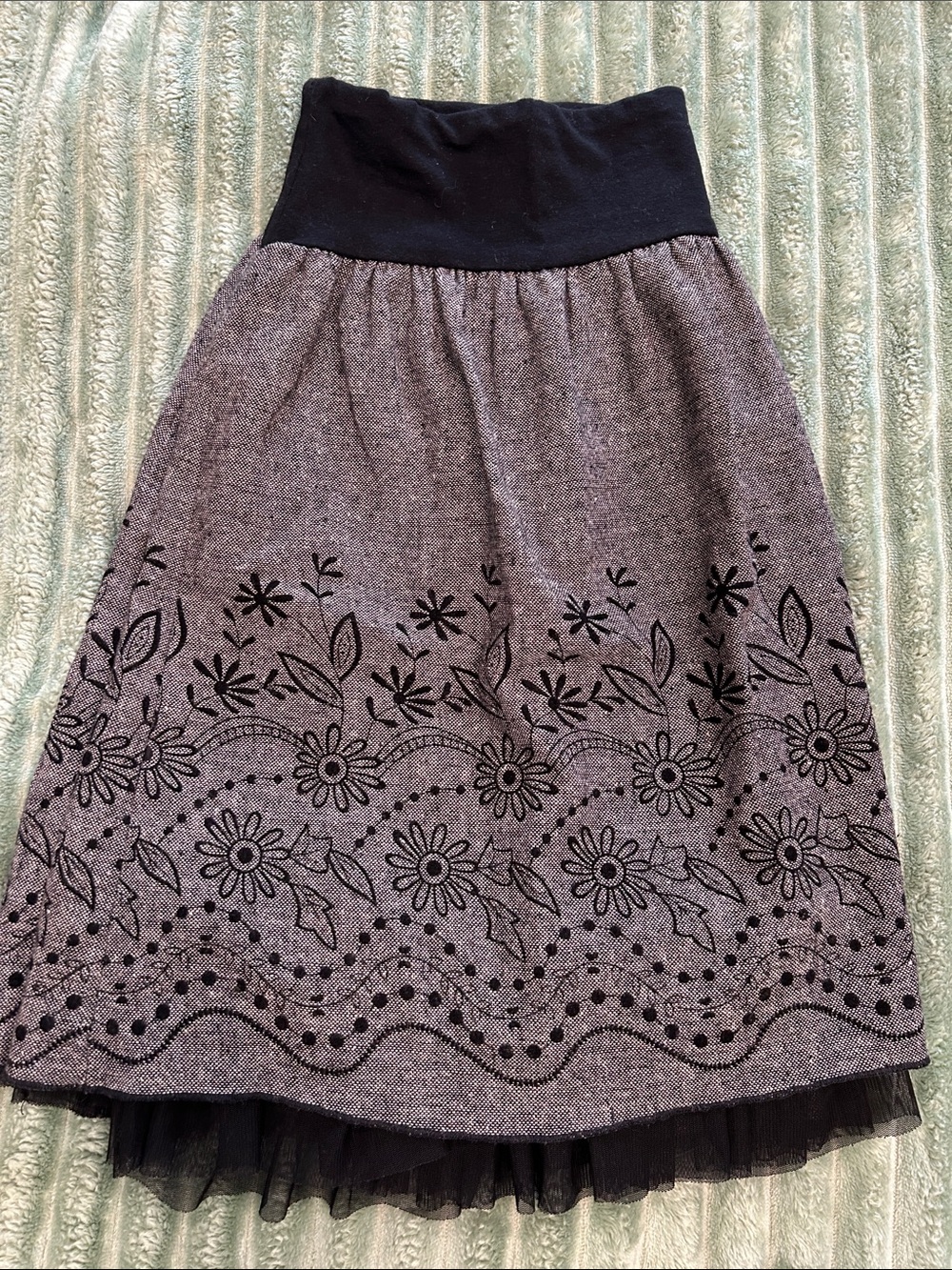 Floral Border Mini Skirt with Black Waistband L